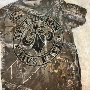 Affliction t shirt not worn, camo